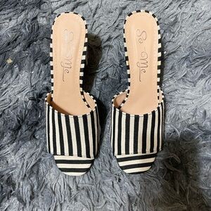 So Me Striped Black and Cream Sandals